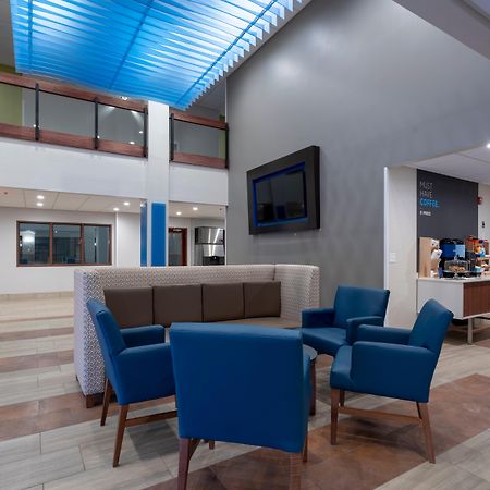 Holiday Inn Express Hotel & Suites Coon Rapids - Blaine Area By Ihg Exterior foto