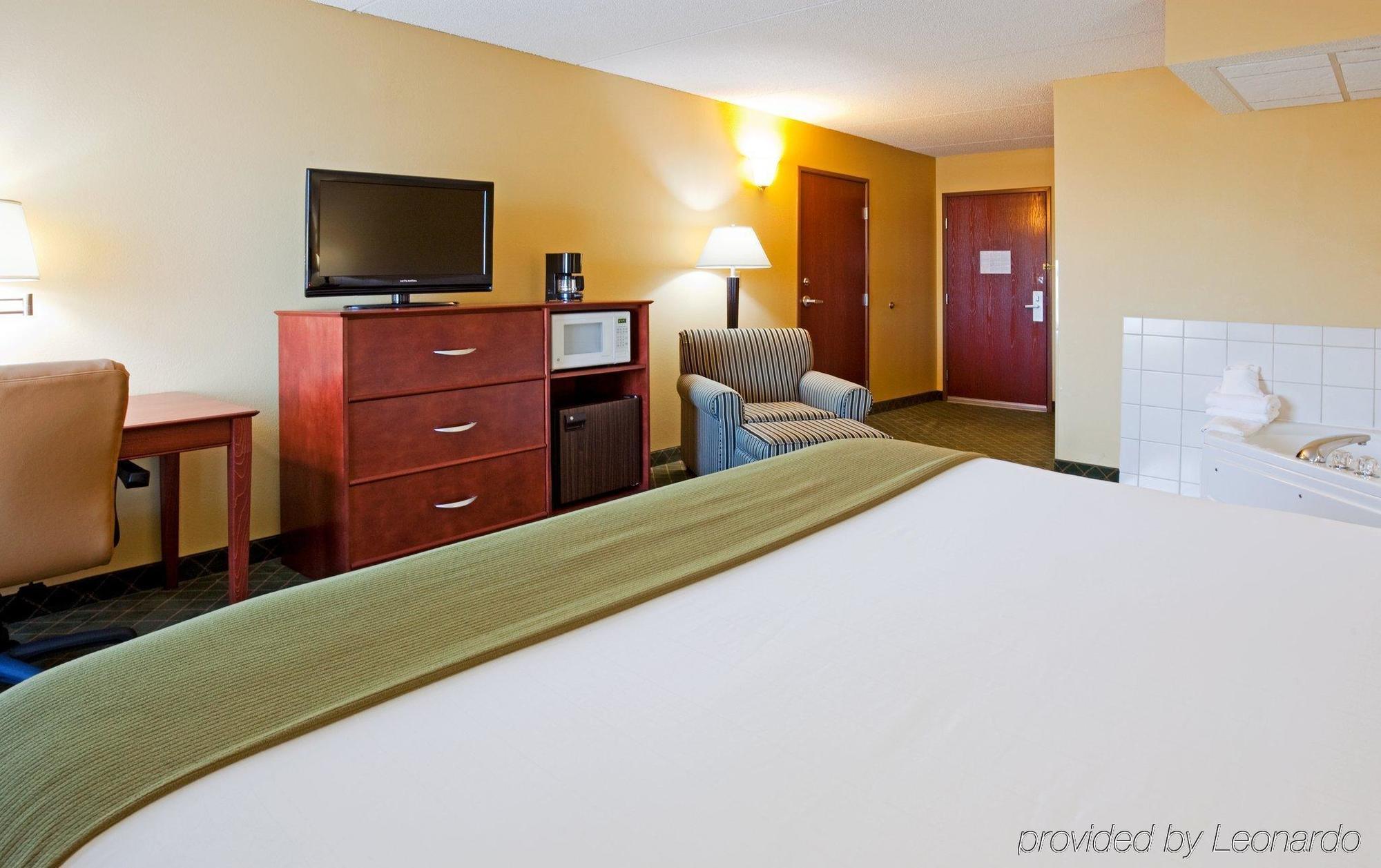 Holiday Inn Express Hotel & Suites Coon Rapids - Blaine Area By Ihg Quarto foto